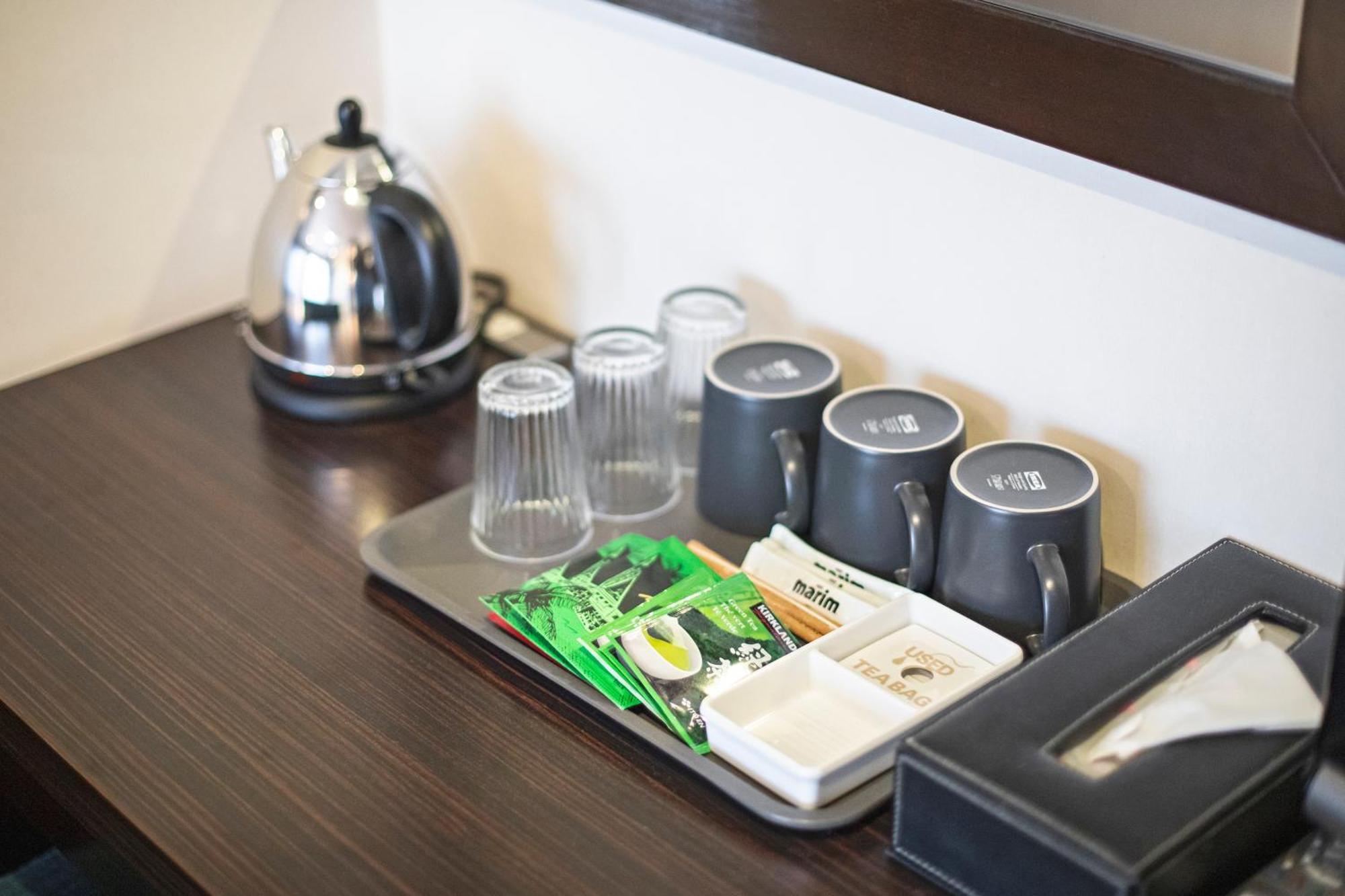 Wonz Hotel Self-Check-In Осака Екстериор снимка