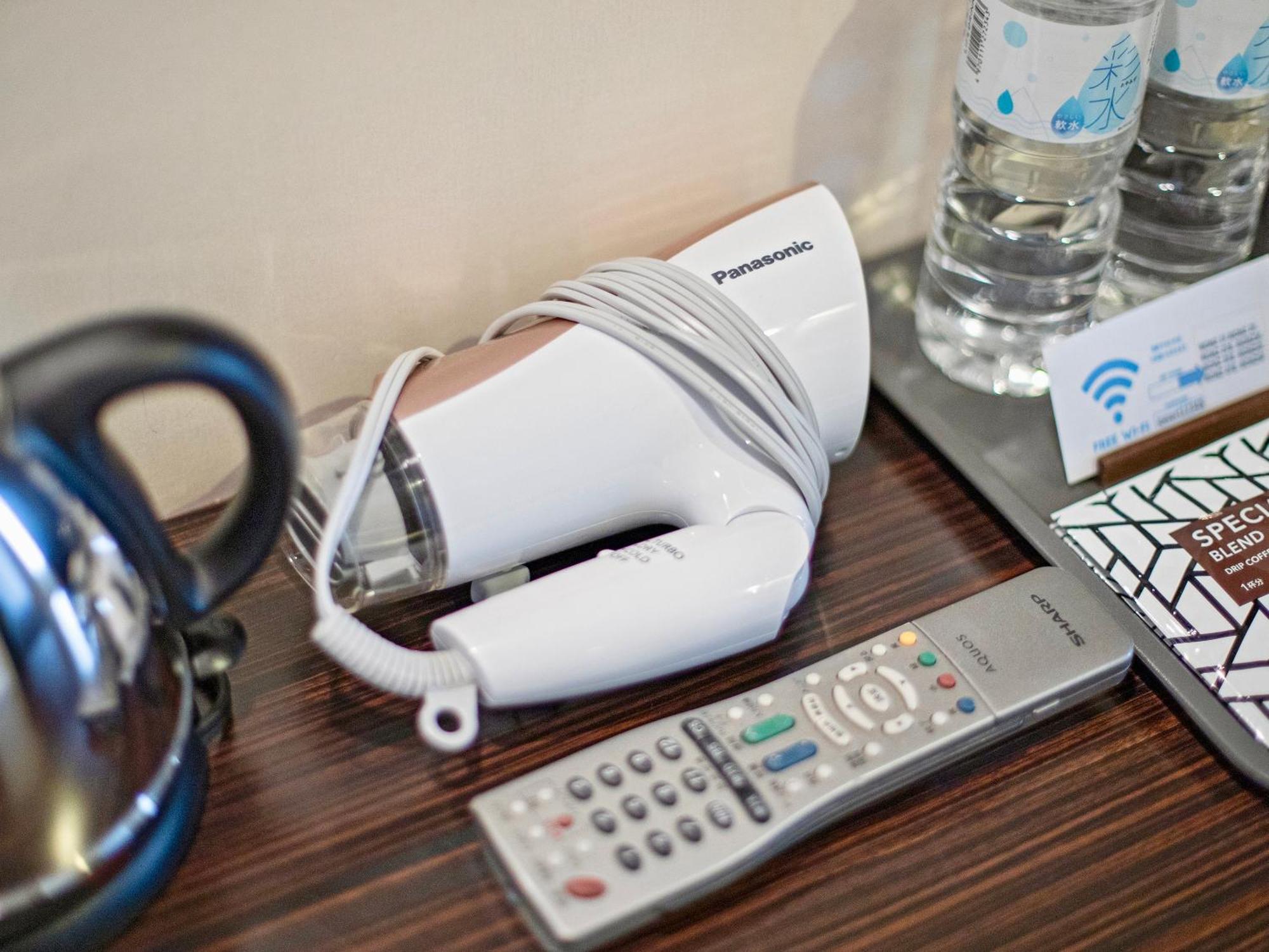Wonz Hotel Self-Check-In Осака Екстериор снимка