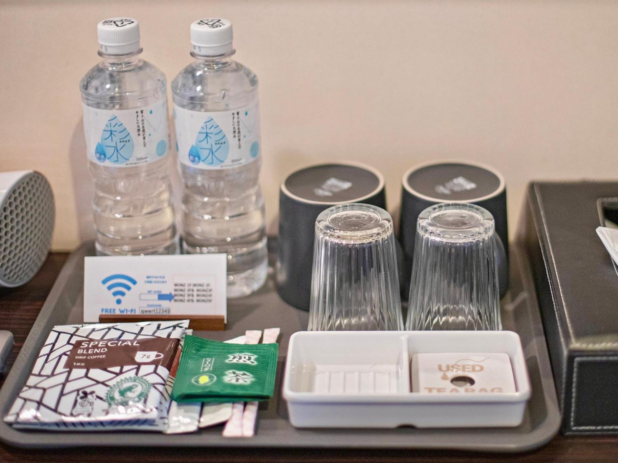 Wonz Hotel Self-Check-In Осака Екстериор снимка