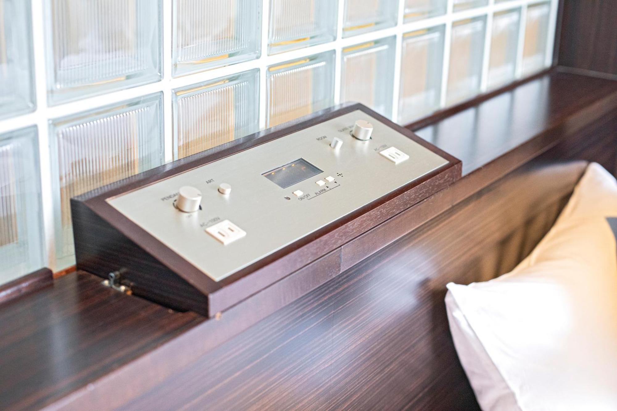 Wonz Hotel Self-Check-In Осака Екстериор снимка