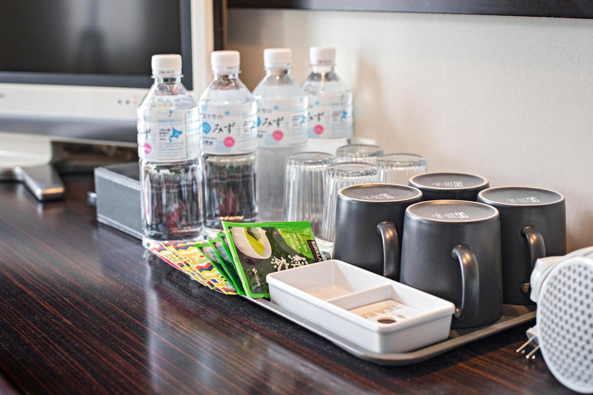 Wonz Hotel Self-Check-In Осака Екстериор снимка