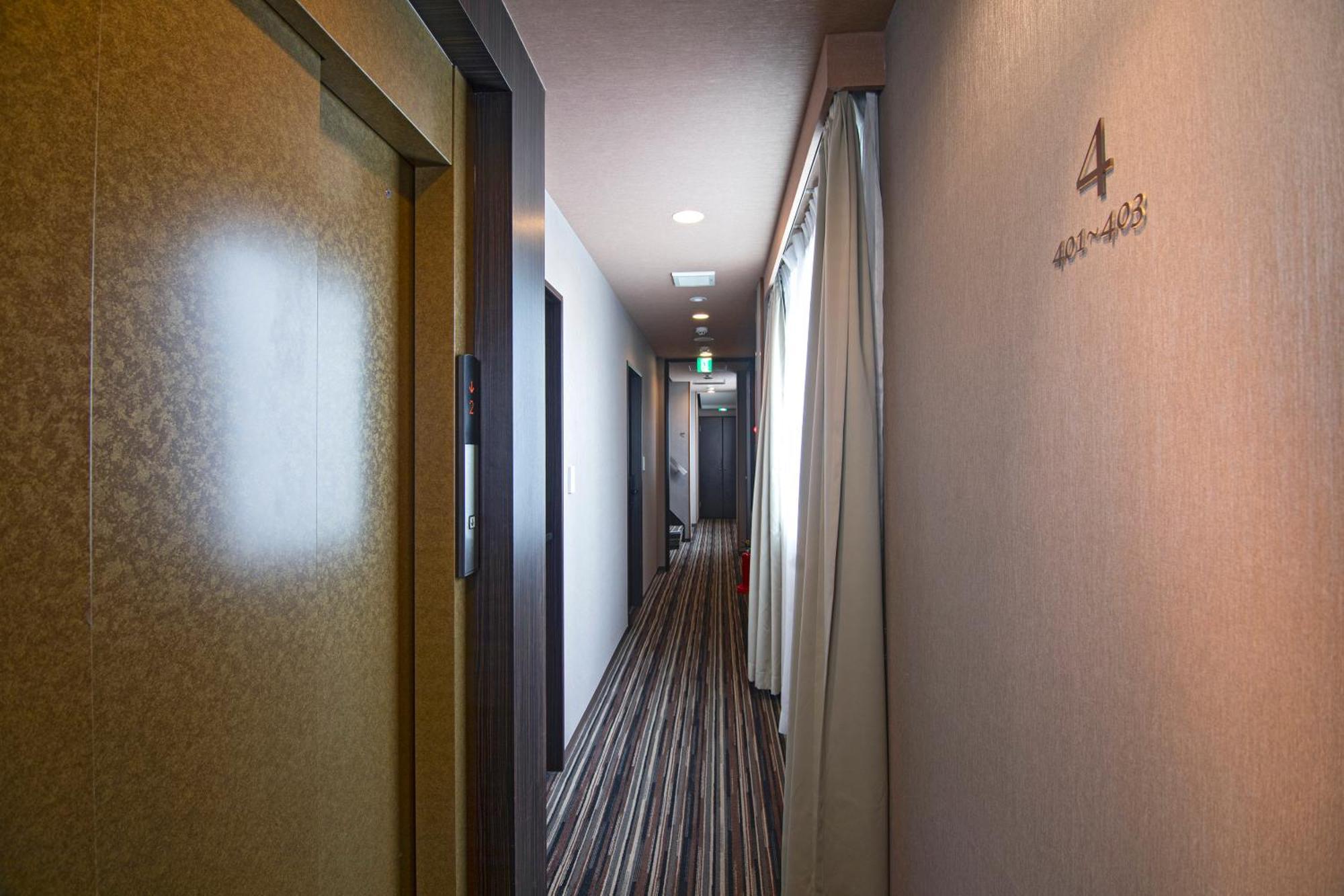Wonz Hotel Self-Check-In Осака Екстериор снимка