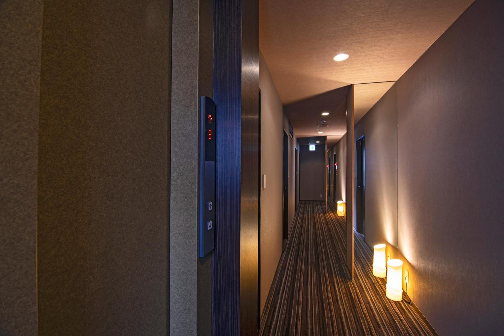 Wonz Hotel Self-Check-In Осака Екстериор снимка